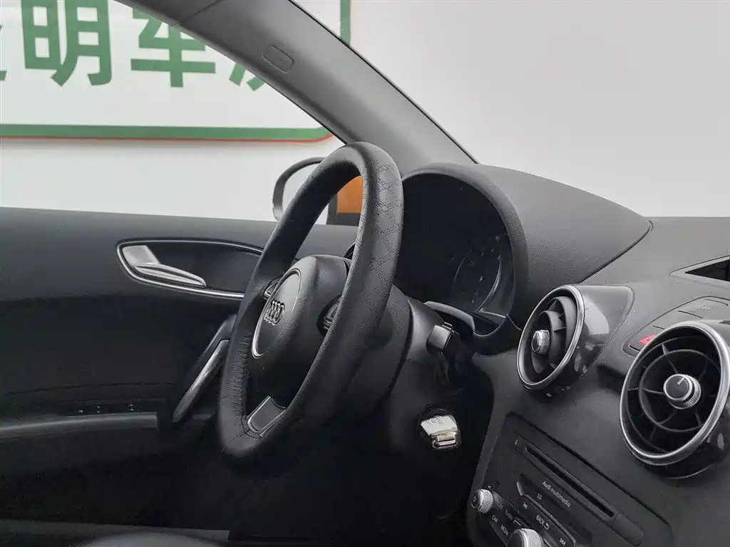 Audi A1 2013 Model 30 TFSI Sportback Ego фото 22