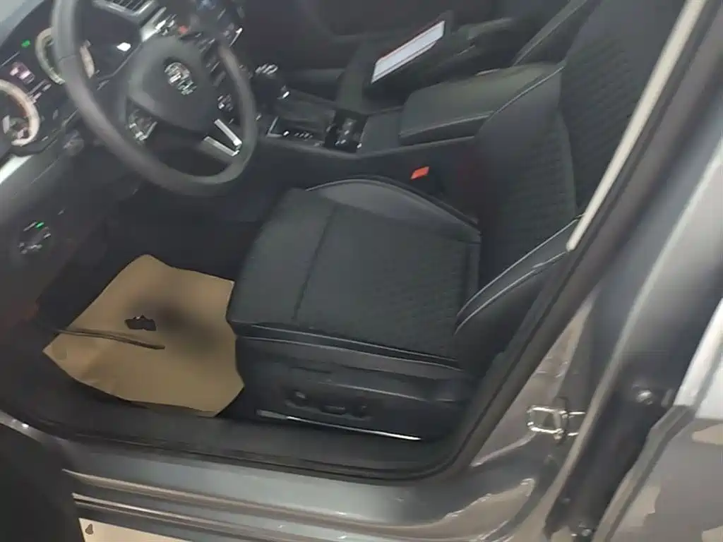 Škoda Superb 2018 TSI280 DSG Comfort (China V) фото 15