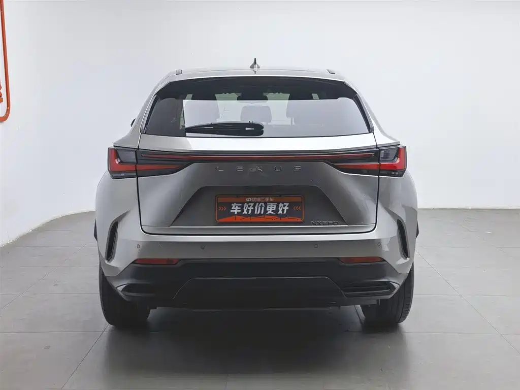 Lexus NX 2022 260 FWD Innovation Edition фото 4