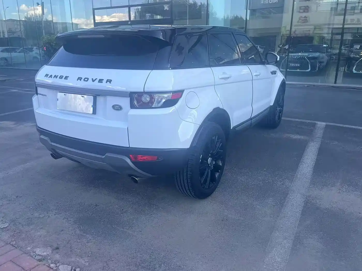 Land Rover Range Rover Evoque 2016 2015 2.0T 5-Door Intelligent Edition