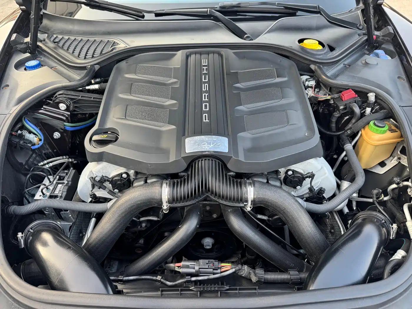 Porsche Panamera 2014 Panamera 4 3.0T фото 26