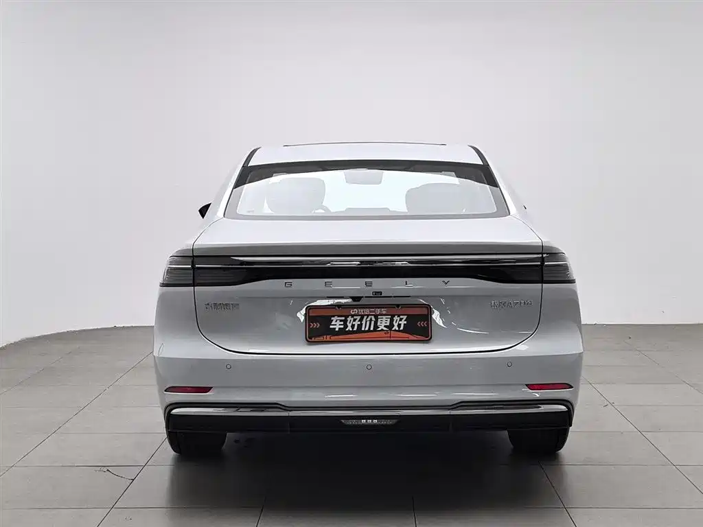 Geely Galaxy Galaxy A7 2025 EM-i 150km Premium Edition фото 4
