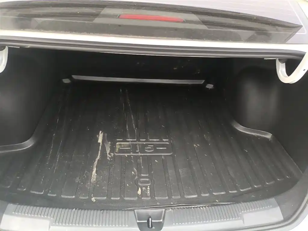 Roewe i5 2026 2026 1.5L CVT Luxury