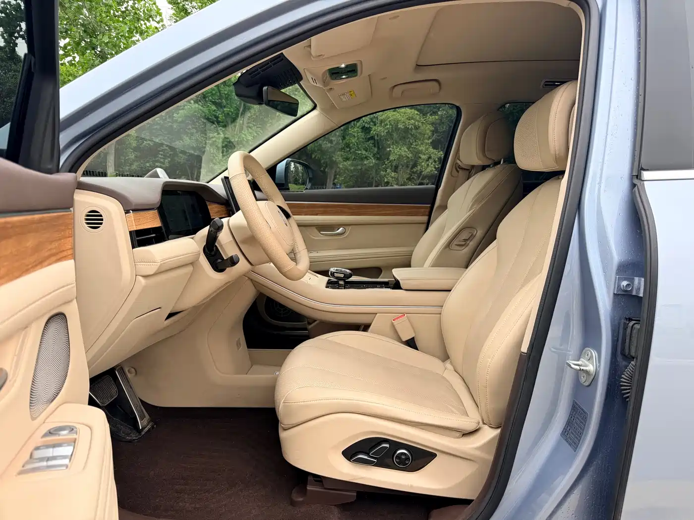 AITO Wenjie AITO M7 2024 1.5T Smart AWD Max Edition 5-Seater фото 9