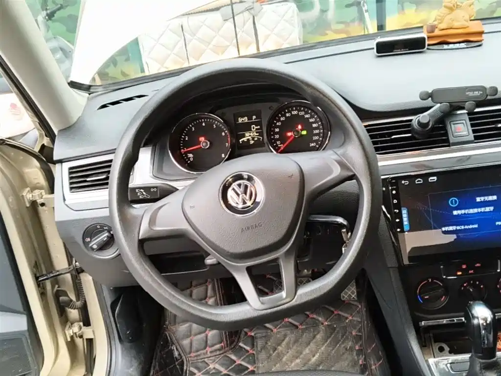 Volkswagen Bora 2018 1.5L Automatic Fashion фото 11