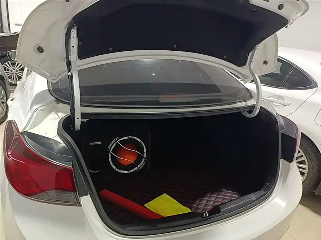 Hyundai Langdong 2016 1.6L Automatic Smart Edition фото 19