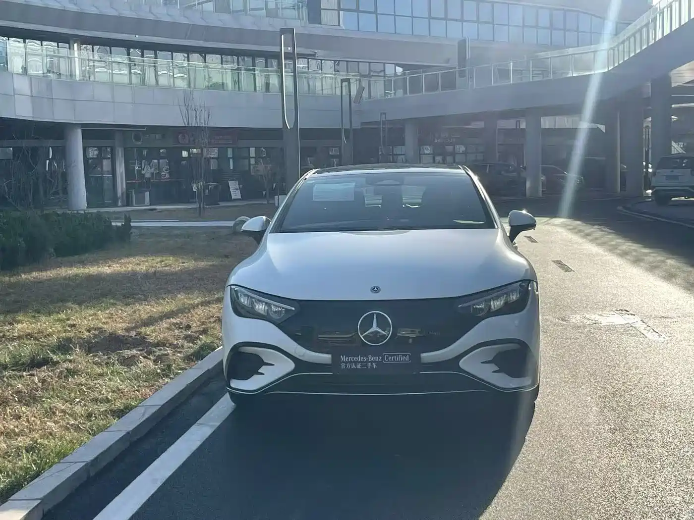 MERCEDES-BENZ EQE