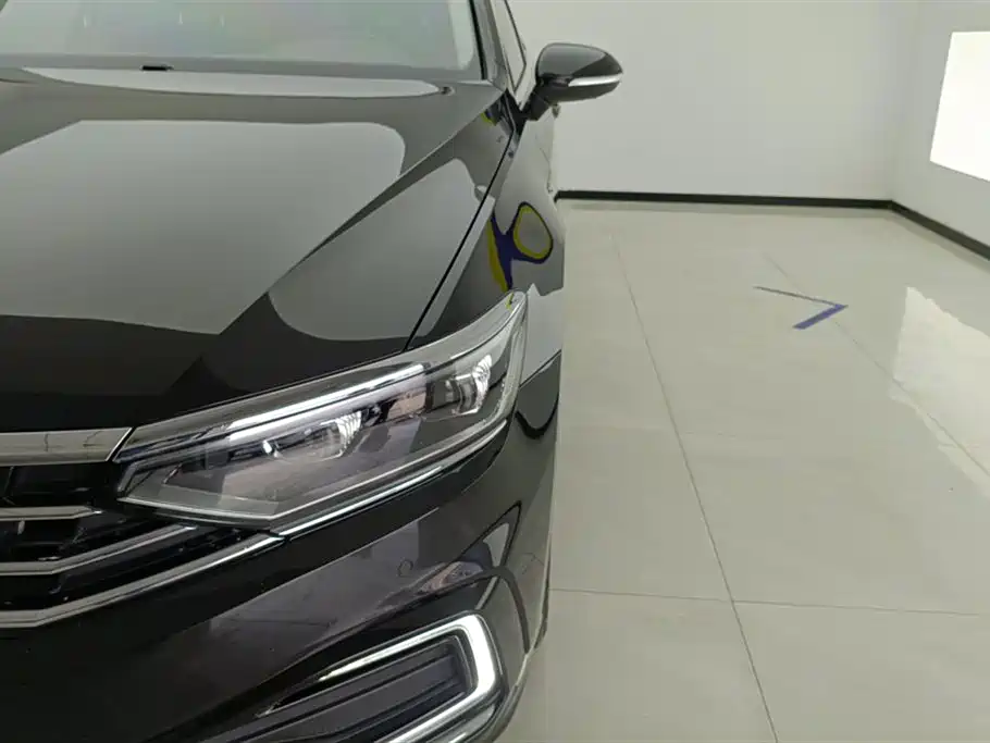 Volkswagen Magotan GTE Plug-in Hybrid 2020 GTE Premium Model фото 5