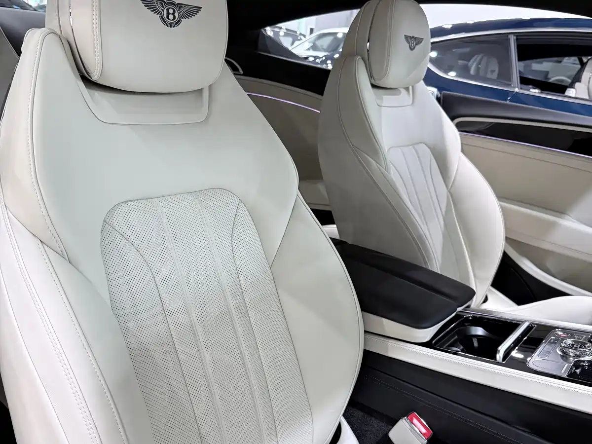 Bentley Continental Plug-in Hybrid 2026 2026 GT Base Model
