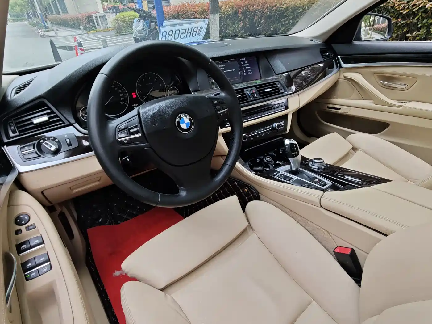 BMW 5 Series (Import) 2012 528i xDrive Luxury Model фото 16