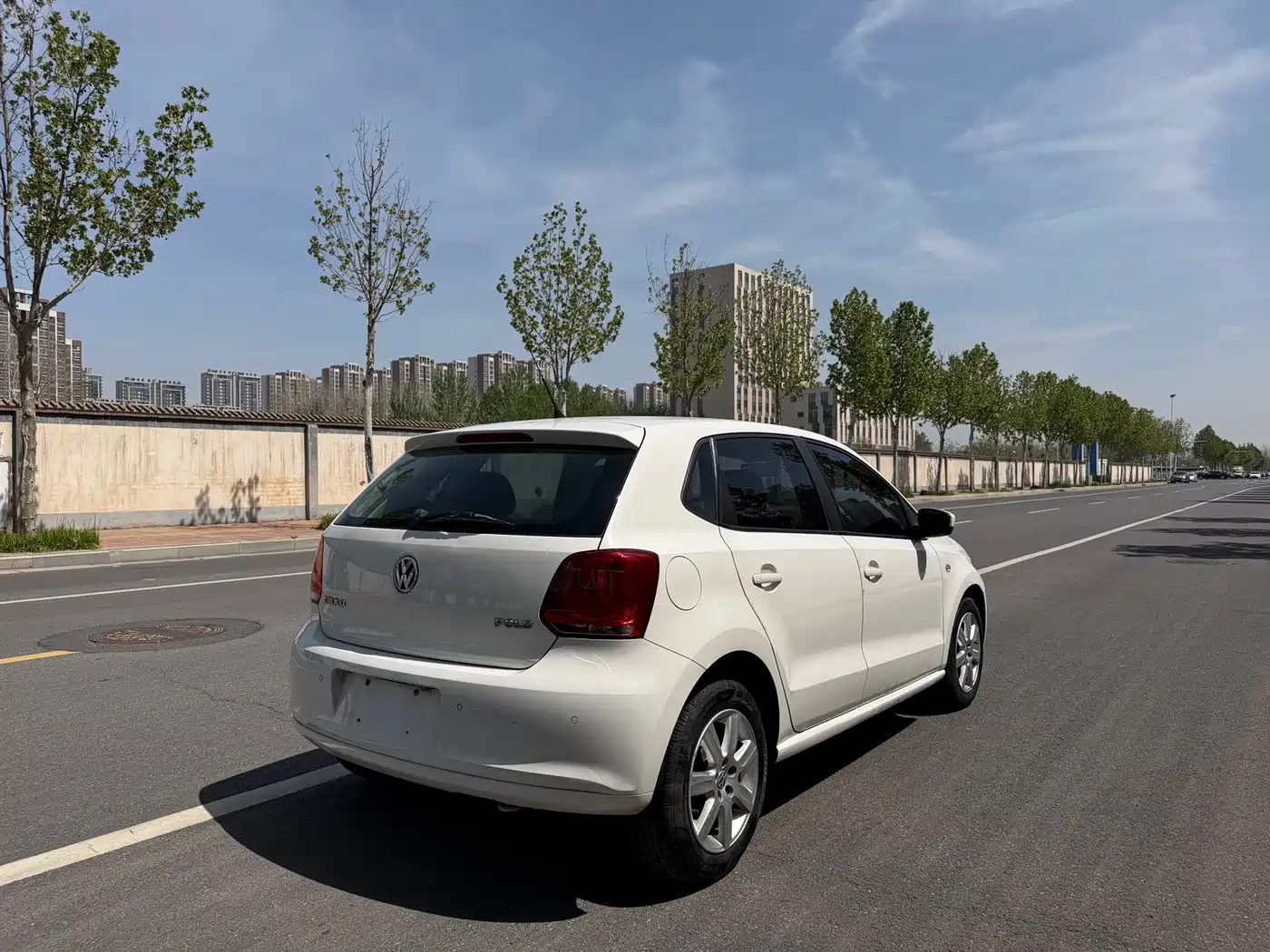 Volkswagen Polo 2013 1.4L Automatic Comfort Edition фото 14