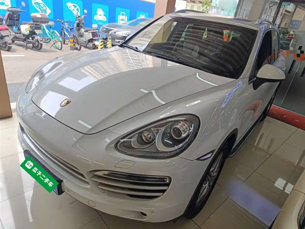 Porsche Cayenne 2014 Cayenne Platinum Edition 3.0T фото 2