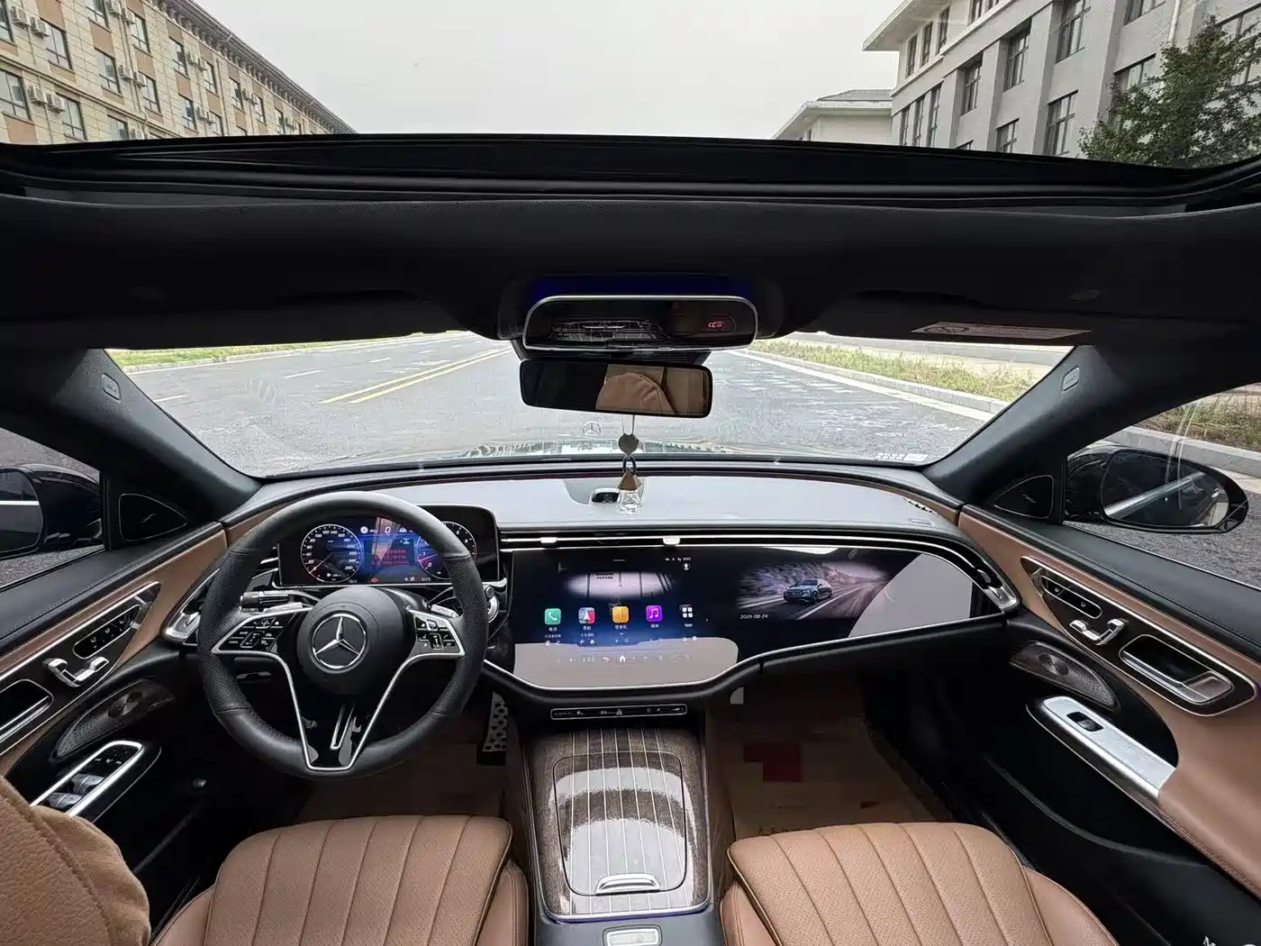 Mercedes-Benz E-Class 2024 Model E 300 L Luxury фото 19