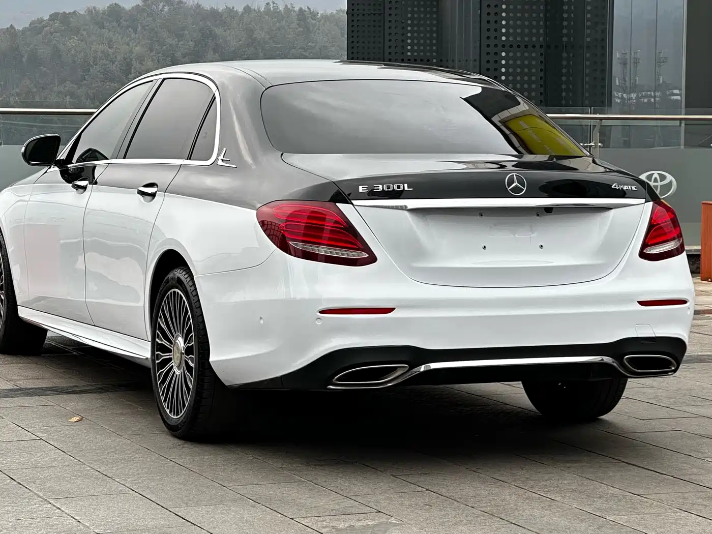 Mercedes-Benz E-Class 2017 E 200 L 4MATIC фото 9