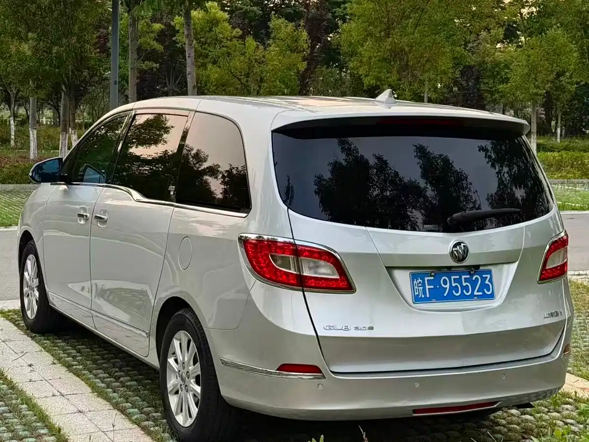 Buick GL8 2012 2011 3.0L XT Luxury Business Flagship
