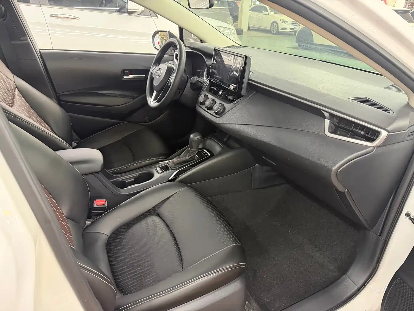 Toyota Corolla 2022 1.2T S-CVT Pioneer PLUS Edition фото 9