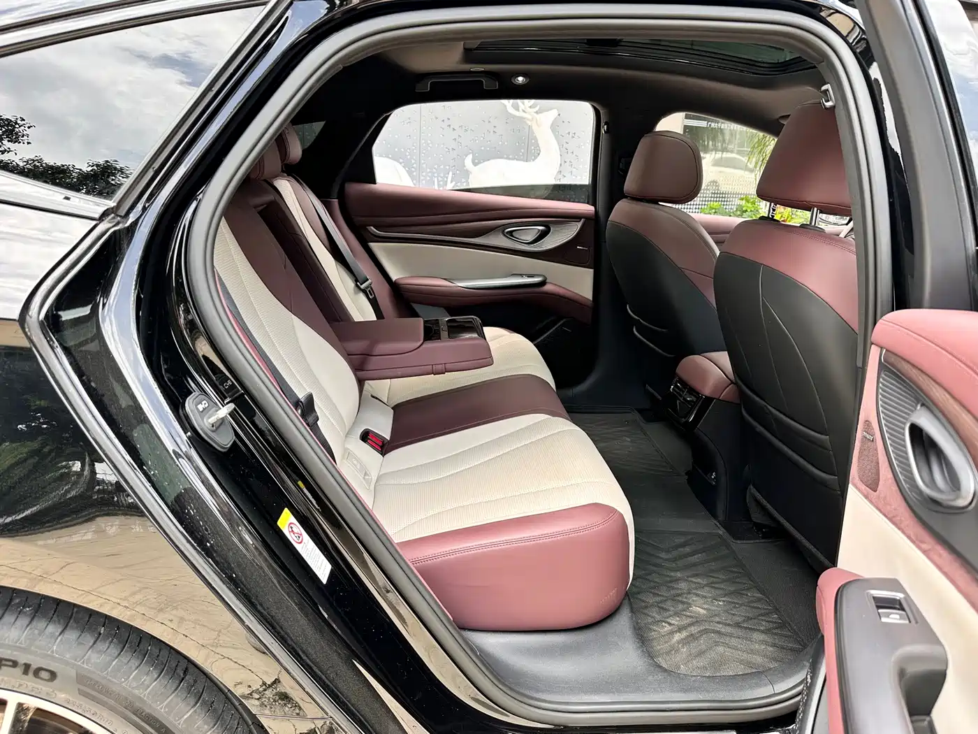 BYD Seal 2024 2024 Glory Edition DM-i 1.5T 121km Honor