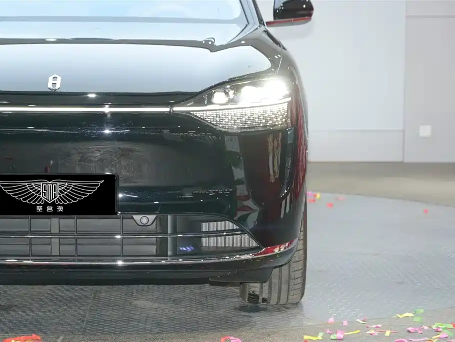 AITO Wenjie AITO M9 2025 Extended Range Ultra 52kWh 6-Seater фото 5
