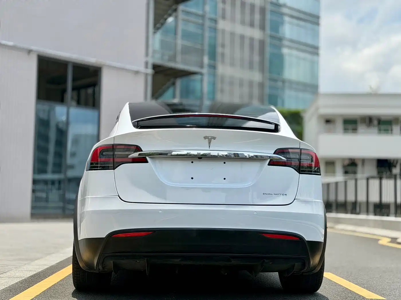 Фото 4 - Tesla Model X