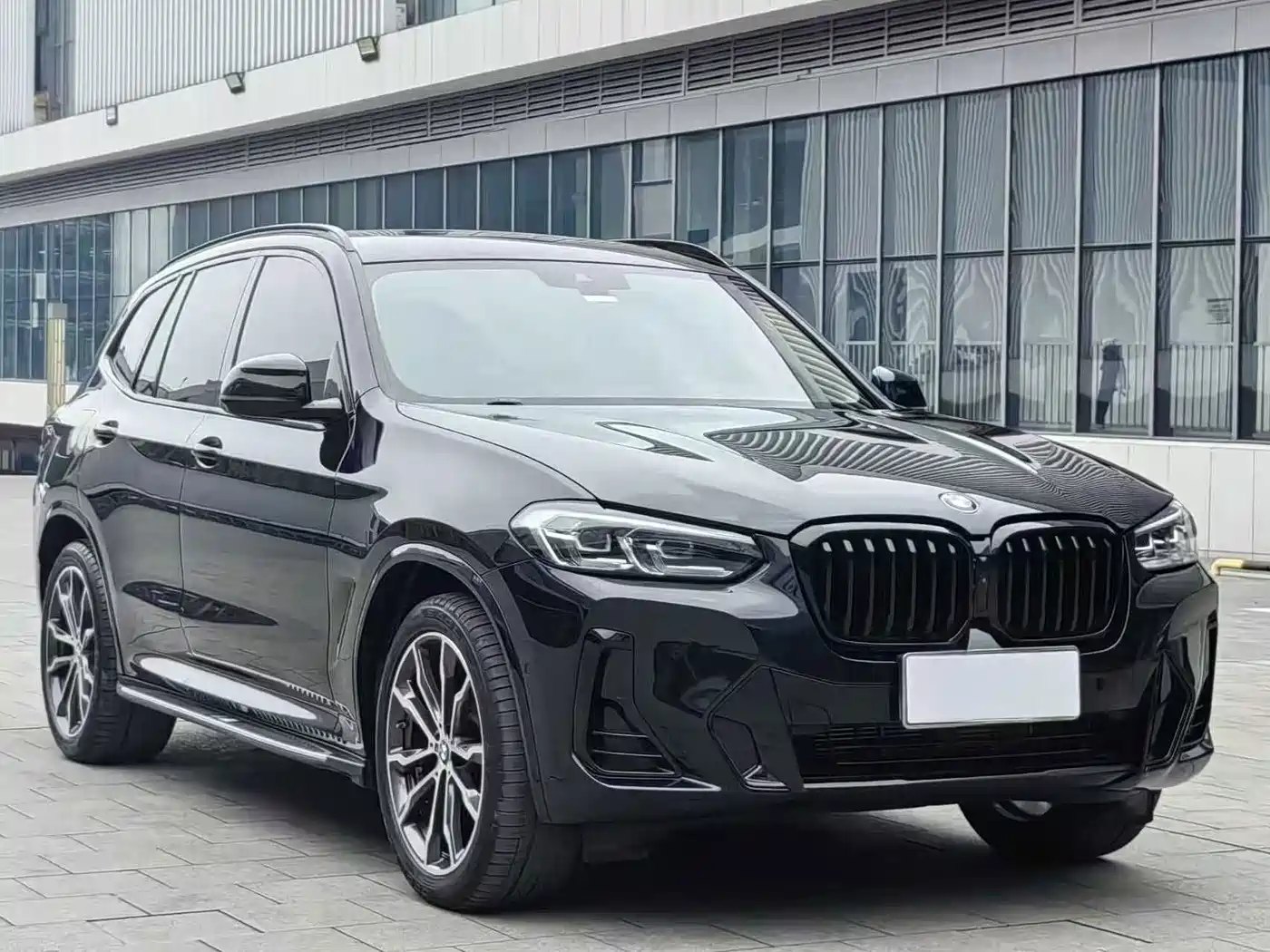 Photo 3 - BMW X3