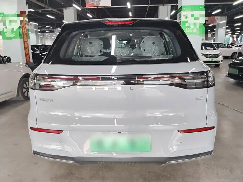 Geely Galaxy Galaxy E5 2026 2026 530km Voyager Edition