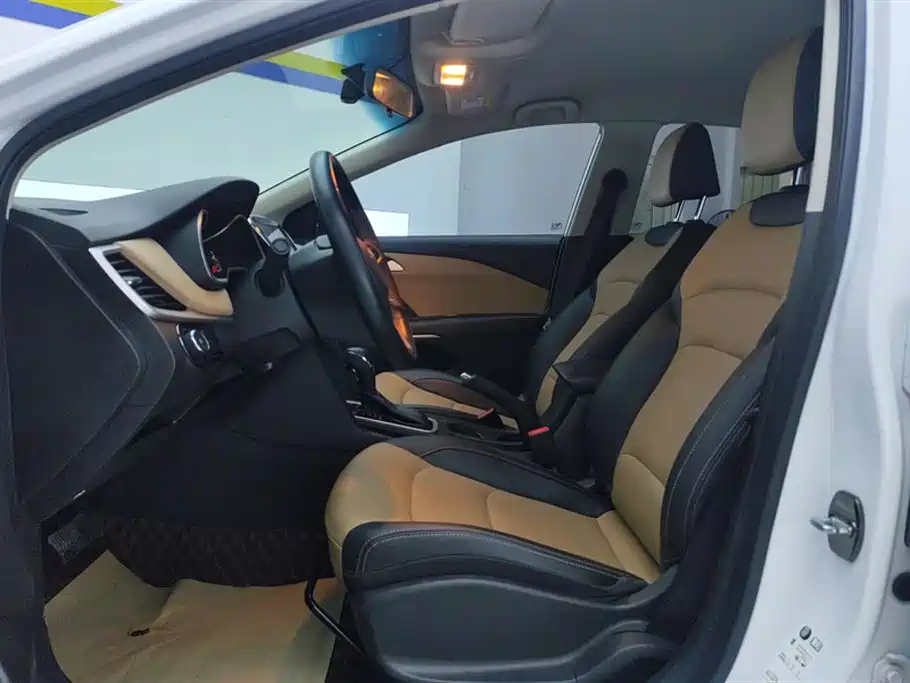 Chevrolet Monza 2020 320 Auto Joy Edition фото 9