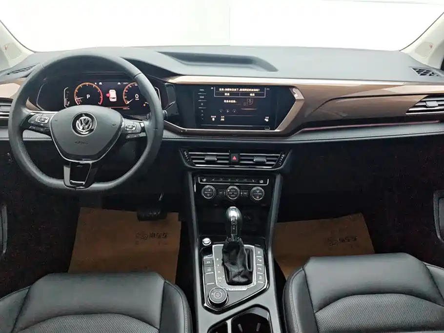 Volkswagen Tharu 2020 Facelift 330TSI 4WD Flagship Edition China VI фото 12