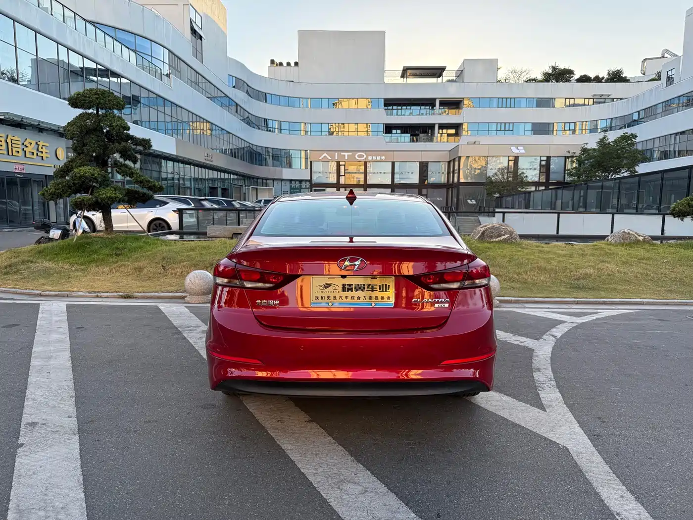 Hyundai Elantra 2016 Model 1.6L Automatic Smart Elite фото 9
