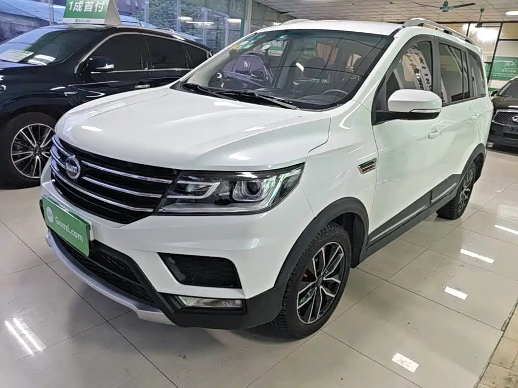 SWM Motor SWM X3 2017 2017 1.5T Manual Fashion