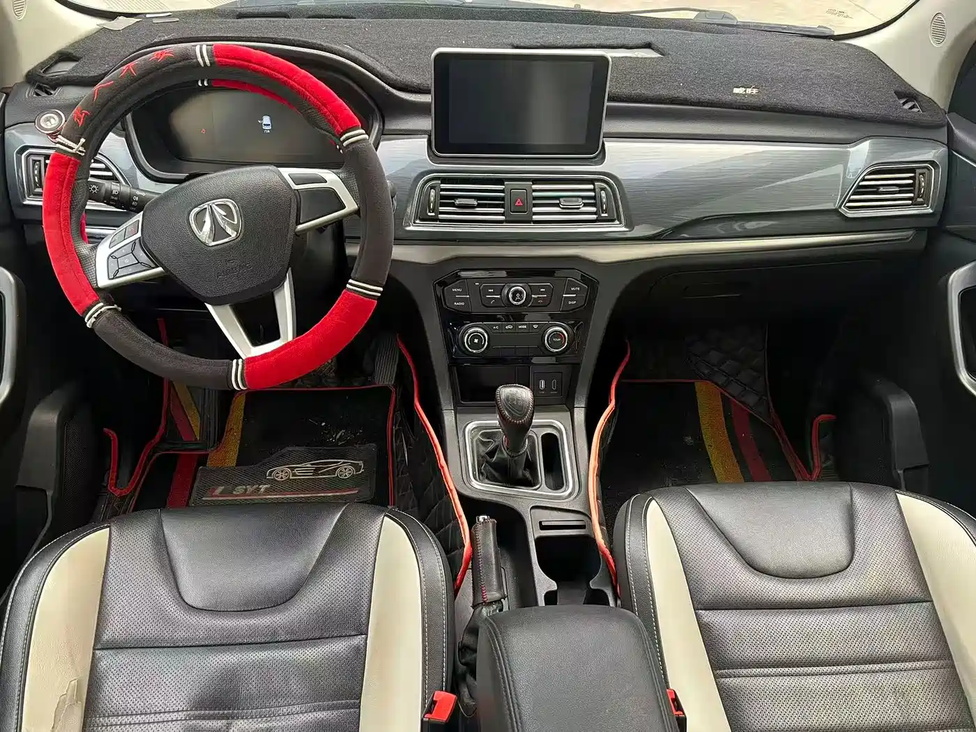 BAIC Weiwang BAW Weiwang M60 2018 2017 1.5L Manual Silver Edition