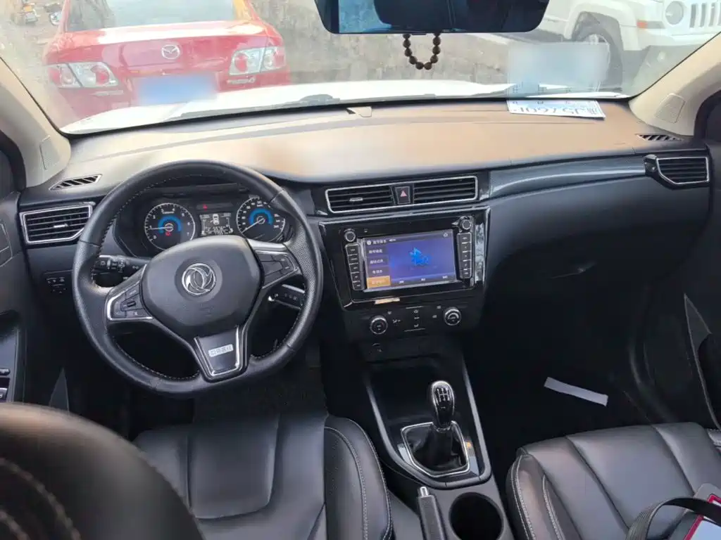 Dongfeng Fengguang Fengguang 580 2017 2017 1.8L Manual Comfort Version