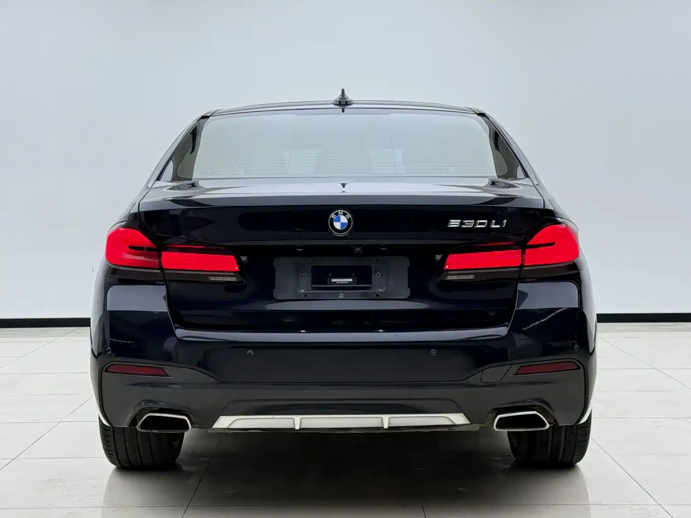 BMW 5 Series 2021 530Li Leading M Sport Package фото 8
