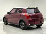 Фото 5 - Suzuki Swift
