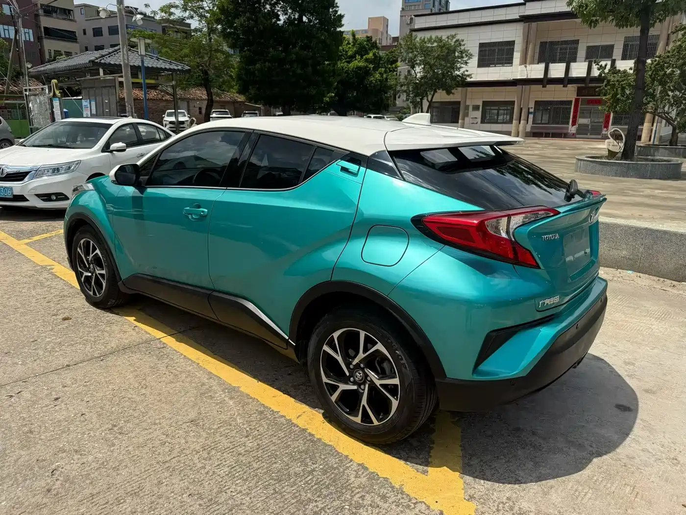 Toyota C-HR 2021 2020 2.0L Flagship Edition
