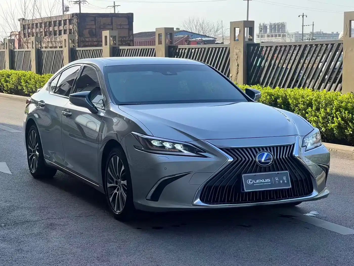 Lexus ES 2020 300h Ultimate Edition фото 3