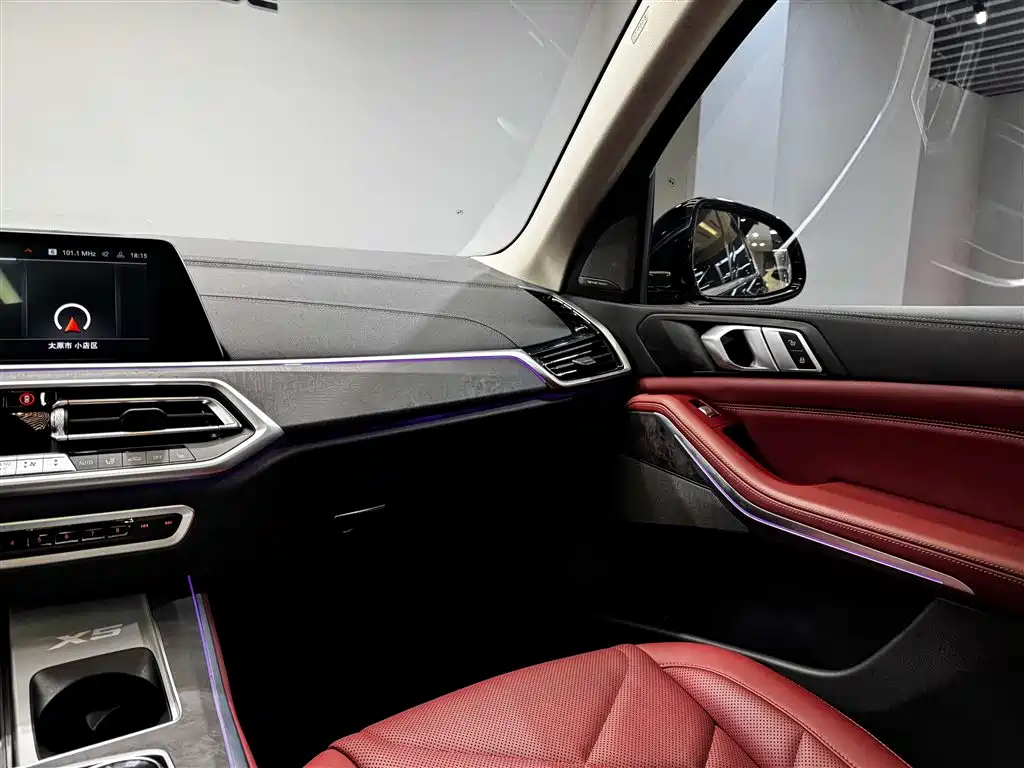 BMW X5 2022 Facelift xDrive 30Li M Sport Package фото 21