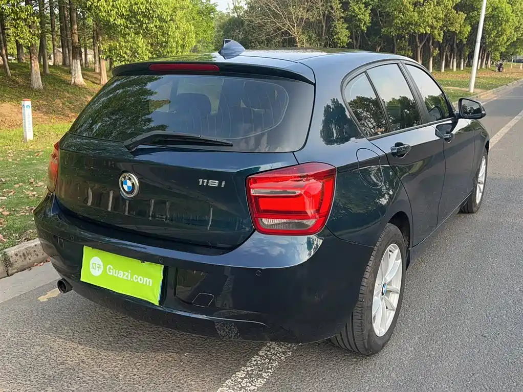 BMW 1 Series (Import) 2013 Facelift 118i Leading Model фото 5