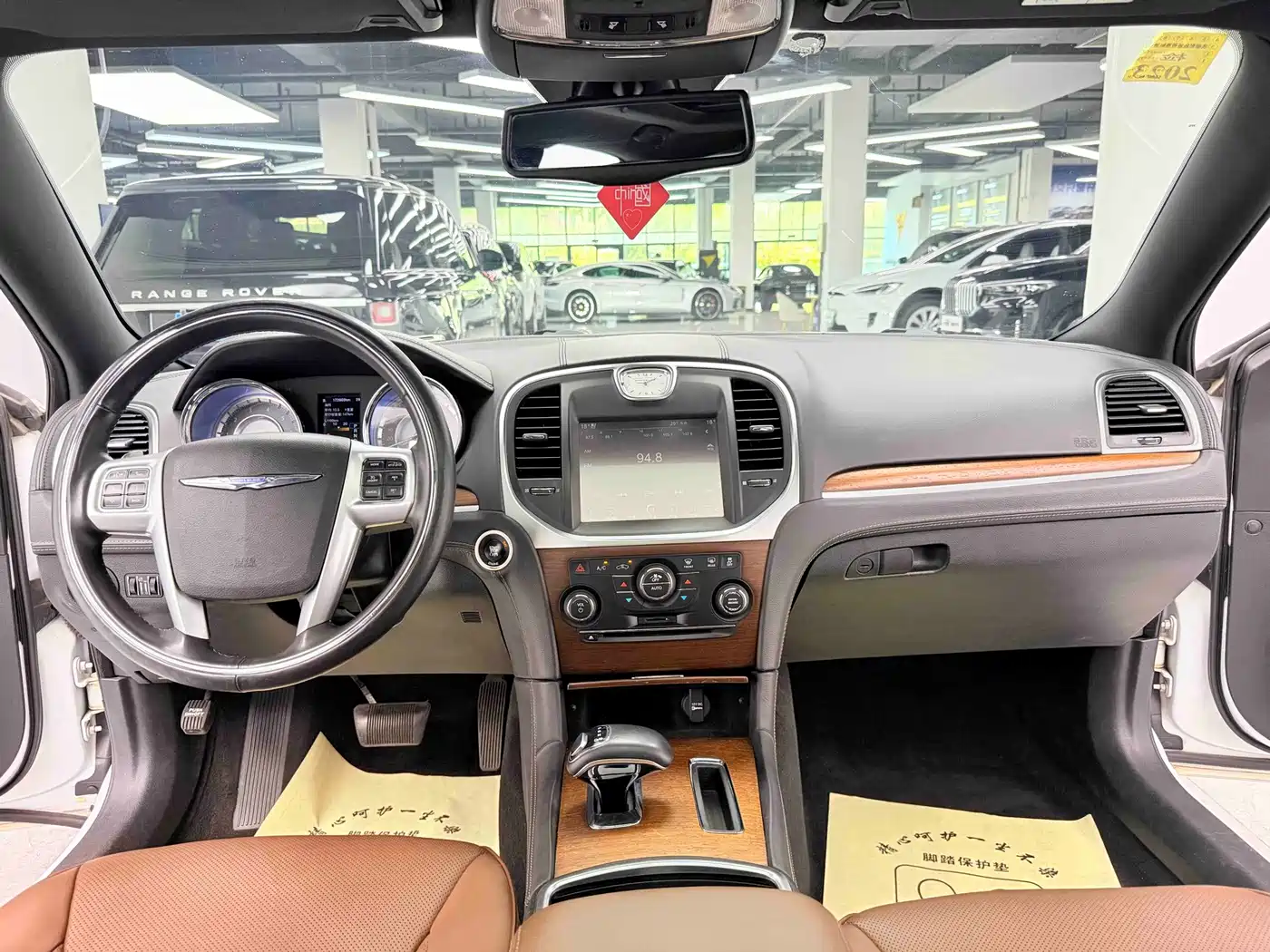 Chrysler 300C (Import) 2015 2014 3.0L Excellence Edition