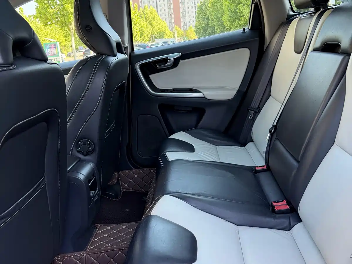 Volvo XC60 (Import) 2014 2014 T6 Smart Comfort Edition