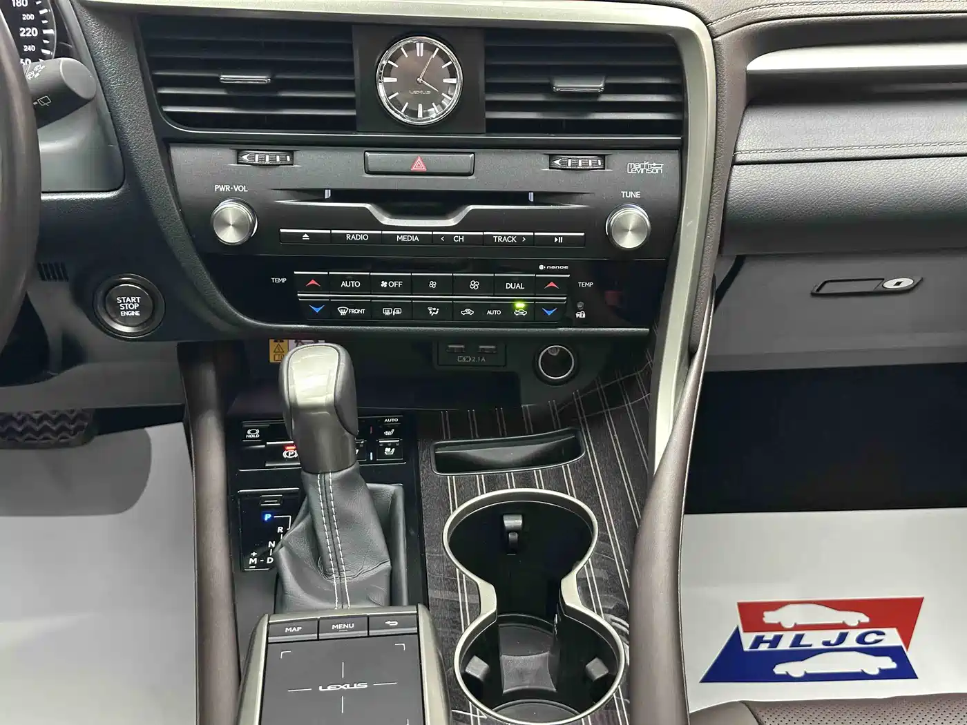 Lexus RX 2021 300 AWD Special Edition фото 10