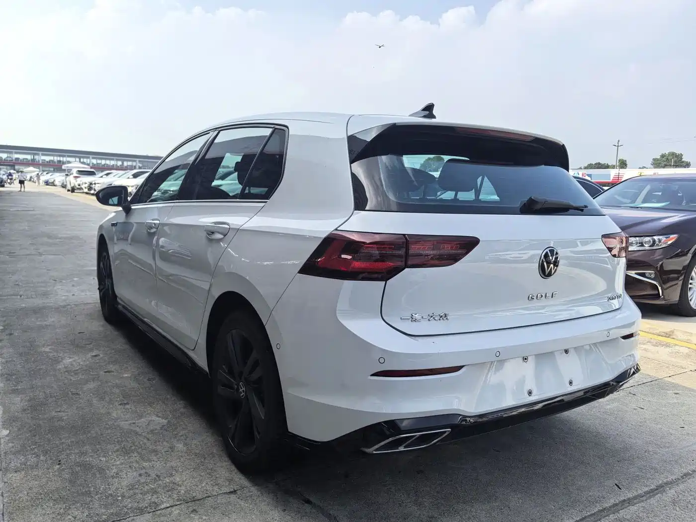Фото 4 - Volkswagen Golf