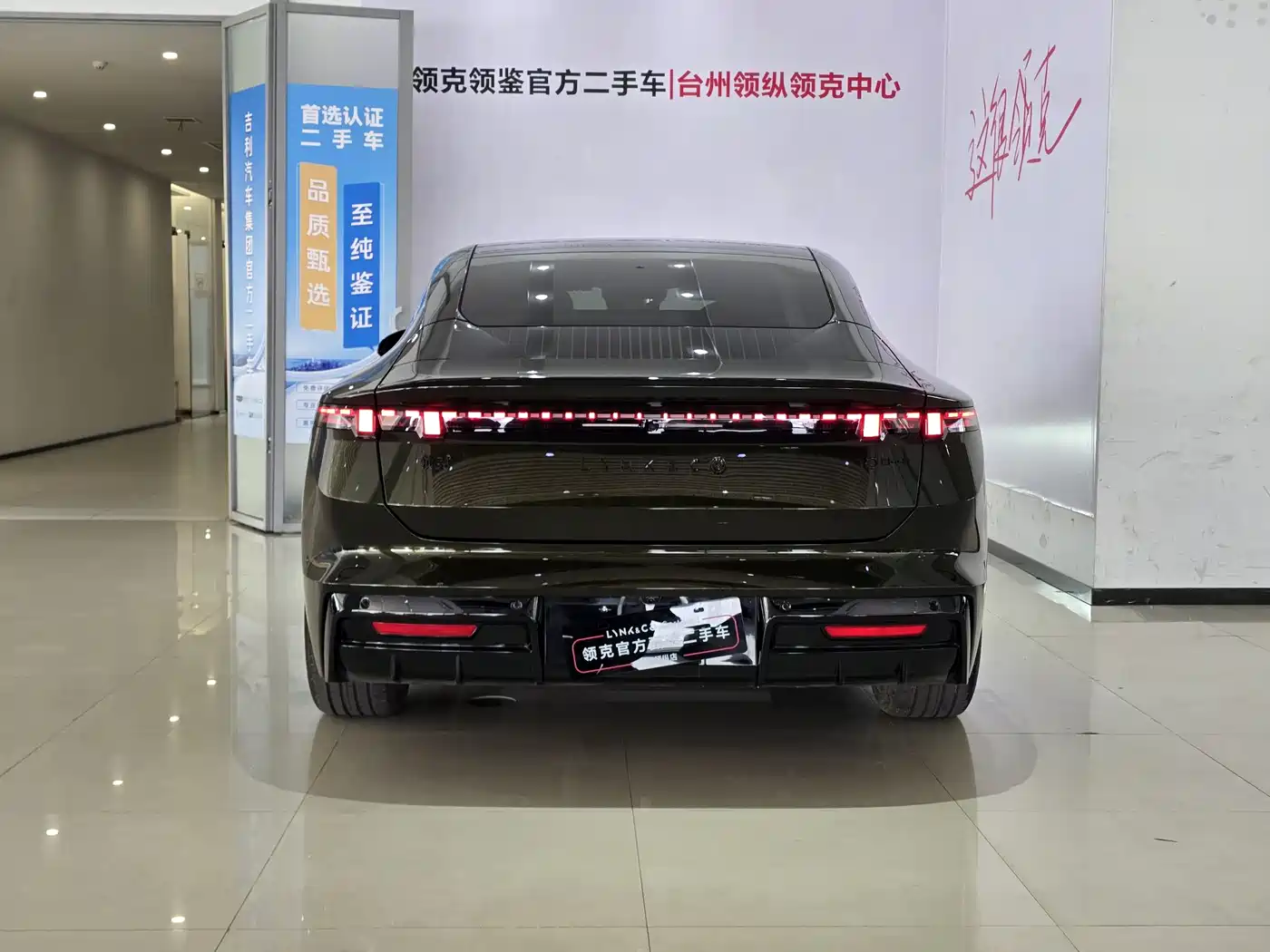 Lynk & Co 10 EM-P 2025 Facelift 240 AWD Ultra Sport Edition фото 3