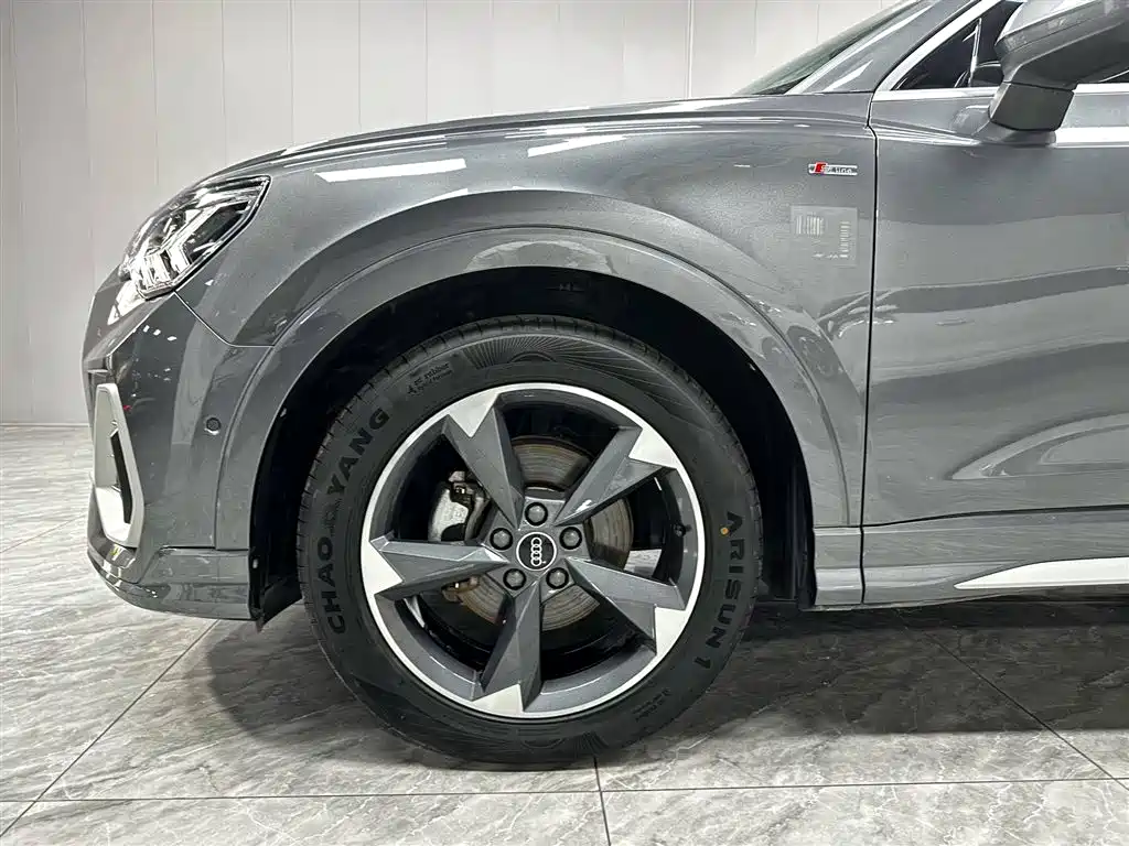 Audi Q3 2022 35 TFSI Fashion Dynamic фото 8