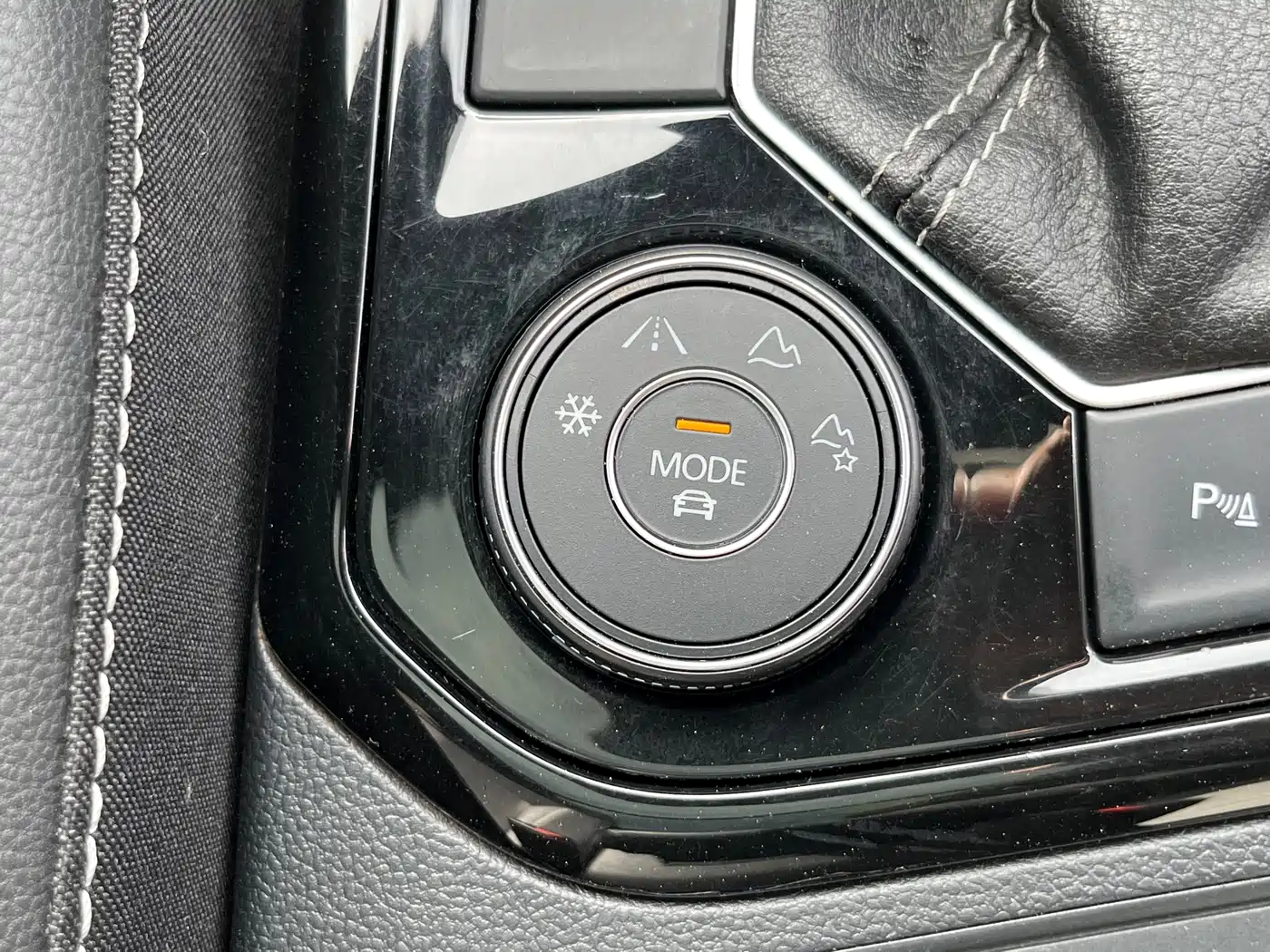 Volkswagen Tayron 2021 380TSI 4WD R-Line Smart Connect фото 23