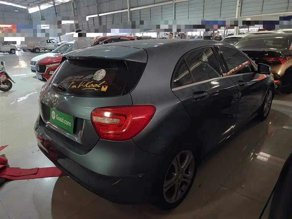 Mercedes-Benz A-Class (Import) 2015 A 180 фото 5