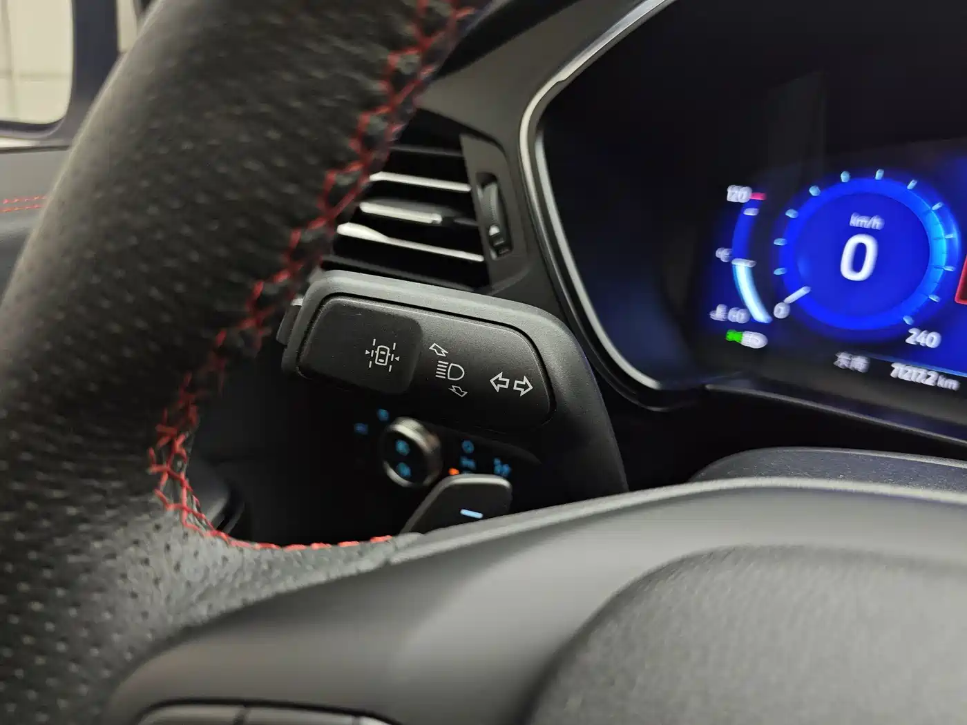 Ford Escape 2021 2020 EcoBoost 245 AWD ST-LINE