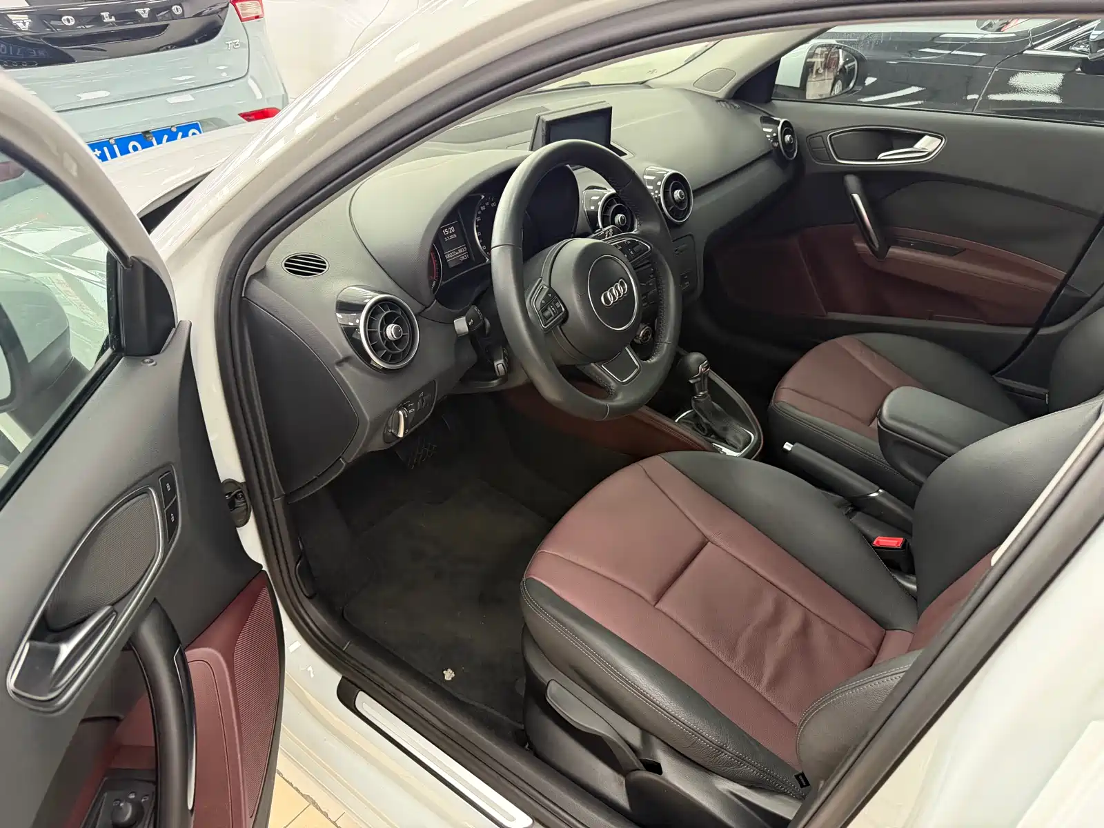 Фото 2 - Audi A1