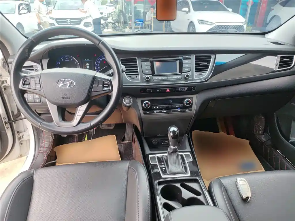 Hyundai Mistra 2014 1.8L Auto Premium DLX фото 10