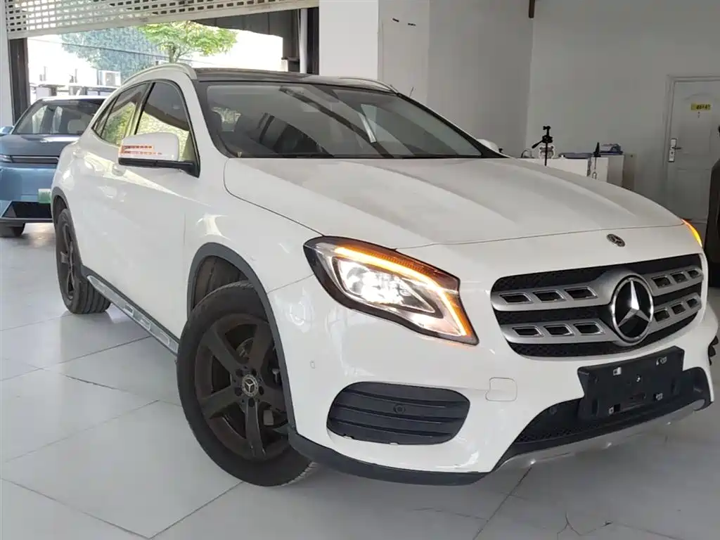 Mercedes-Benz GLA 2019 GLA 200 Fashion фото 22