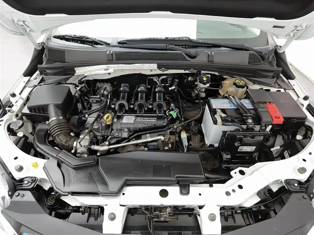 CHEVROLET KOVOZ
